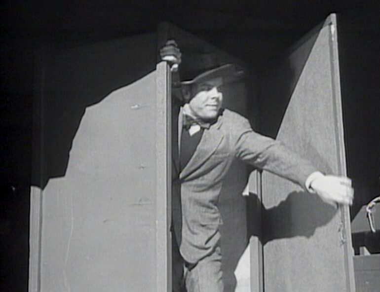 TV Review: Superman (1942): Blast In The Depths