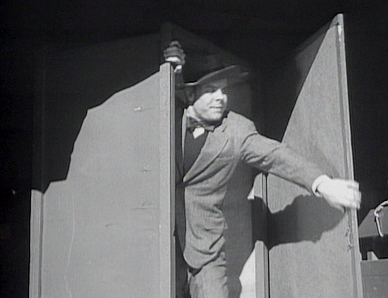 TV Review: Superman (1942): Blast In The Depths