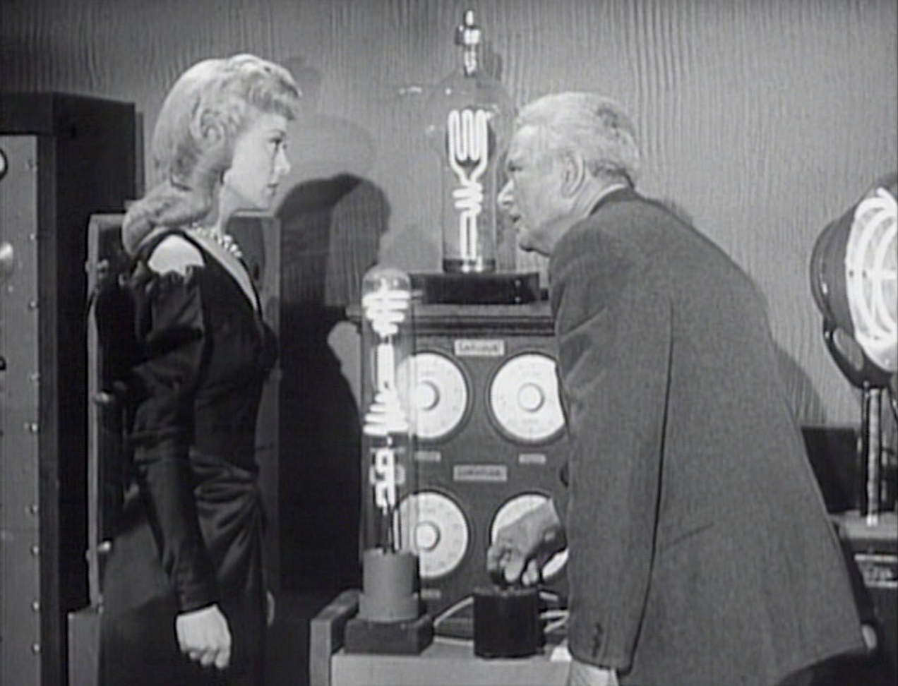 TV Review: Superman (1942): Superman At Bay