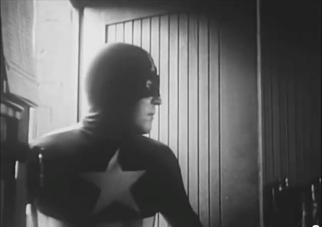 Captain America: Review: Scarlet Shroud