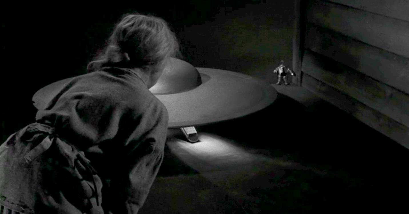 The Twilight Zone: Review: The Invaders