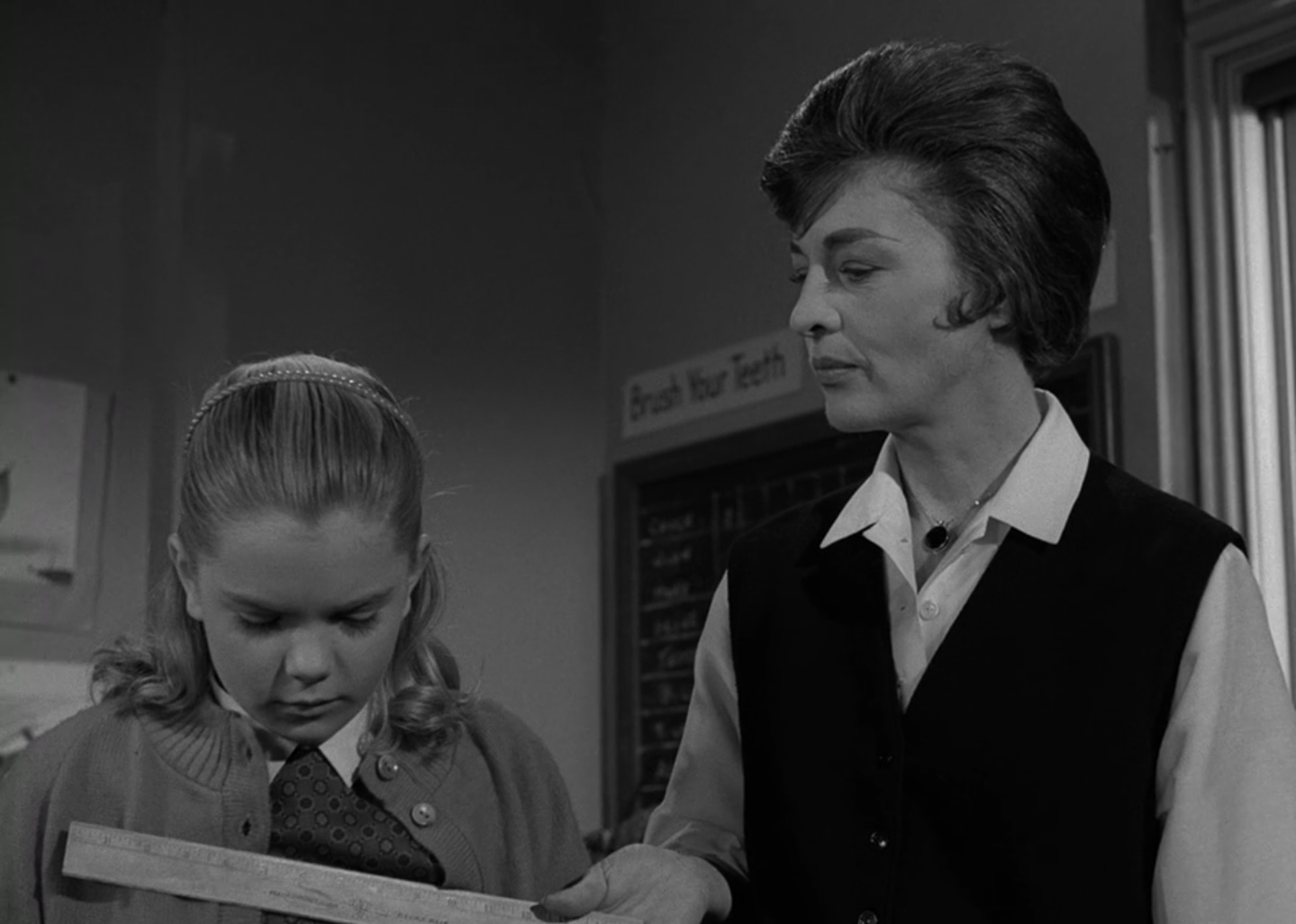 The Twilight Zone: Review: Mute